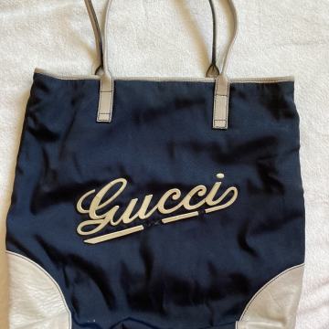 Torbica shopper Gucci, original,PC 595€