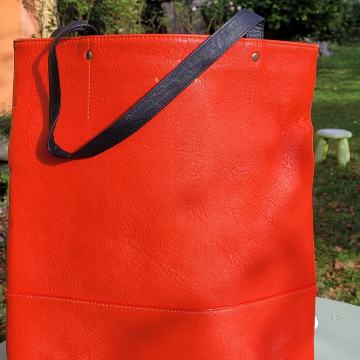 Torbica Sisley usnje oranžna