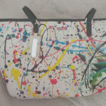 Torbica Sprayground.