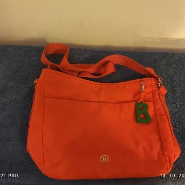 torbica ženska bogner