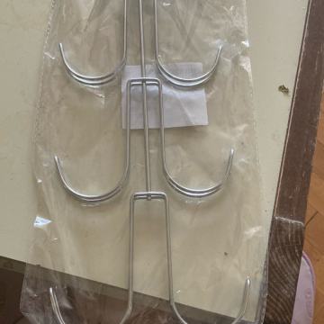 Urejevalnik obešalnik za torbice