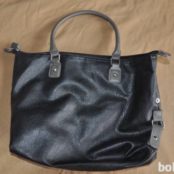 Usnjena črna torbica