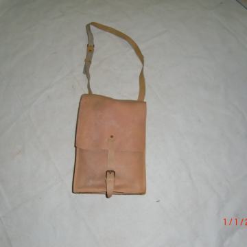 USNJENA MESTNA TORBICA 100% NARAVNO USNJE