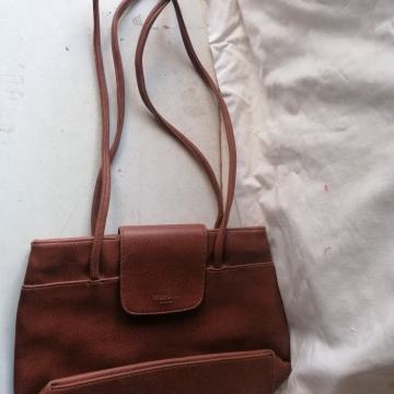 USNJENA TORBICA 30 x 25 cm Mardini Milano