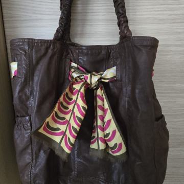 Usnjena torbica BROGDEN