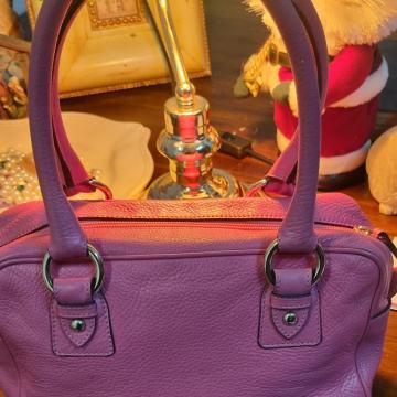 Usnjena ženska torbica