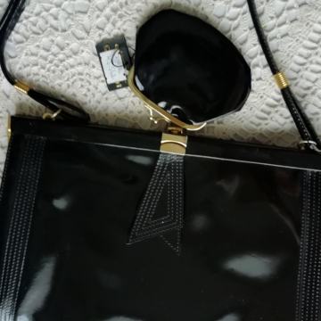 Večerna torbica iz naravnega telečjega usnja - lakasta