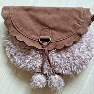 ženska dekliška torbica