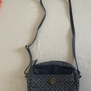 ŽENSKA MANJŠA TORBICA TOMMY HILFIGER, ORIGINAL