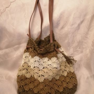 ženska pletena torbica