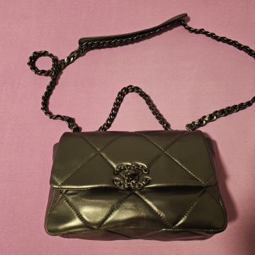 Ženska torbica Chanell