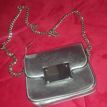 Ženska torbica NOVA