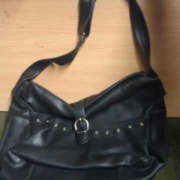 Ženska torbica več kosov