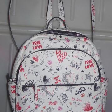 Ženski nahrbtnik torbica Parfois Love is magic - 7 predalov