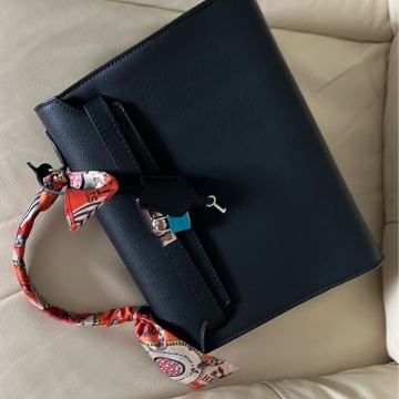 Znižano Hermes Kelly 30 ženska torbica nova nerabljena