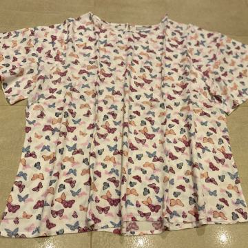 Čudovita bela TUNIKA z metuljčki in posebnimi kratkimi rokavi- vel. 46