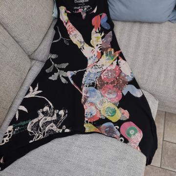 DESIGUAL tunika - oblekica XS / S  zelo lepo ohranjena