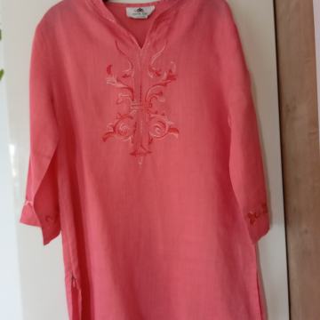 SHINE GIRL RDEČA LANENA TUNIKA Z VEZENINO L