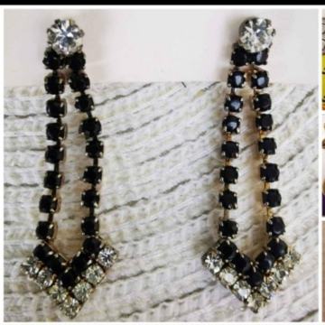 nenošeni viseči vintage kakovostni uhani s kristalčki