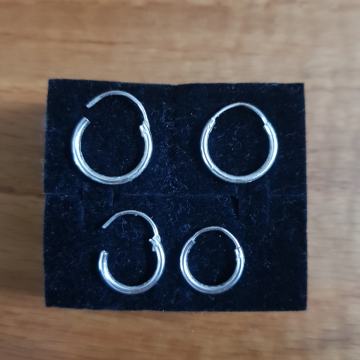 Srebrni uhani oz. rinke (Six)