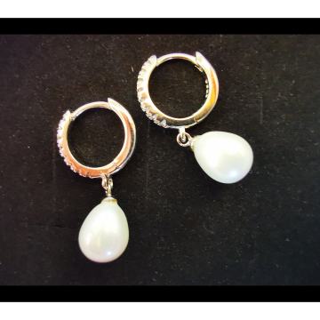 Srebrni uhani s perlo