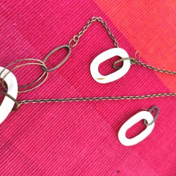 Uhani (komplet uhani in ogrlica, biserovina)