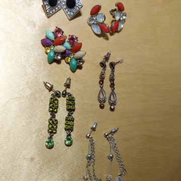 Uhani z bleščicami,set 6 parov