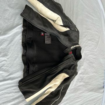 Prodaja motoristicnega kombinezona