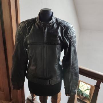 Ženska usnjena motoristična jakna, črna , št.40