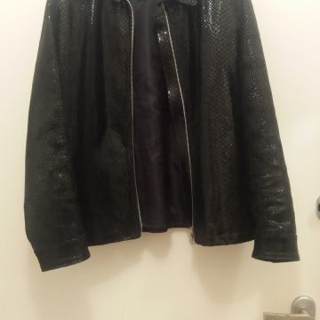 Črna usnjena jakna  vel. 42