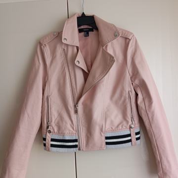 FOREVER 21 ROZA USNJENA KRATKA JAKNA  S