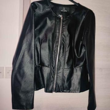 Jakna 10€ Novo 38