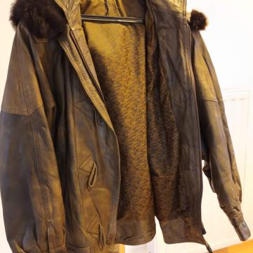 Vintage ženska usnjena jakna