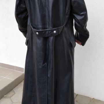 Usnjen oficirski plašč