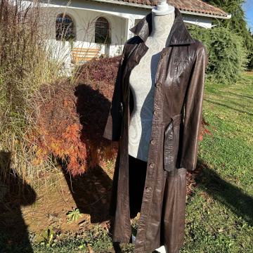 Prodam plašč iz čistega, 100%, usnja.