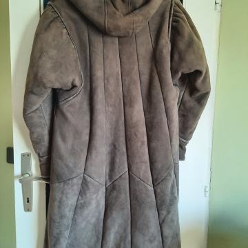 USNJENI ŽENSKI PLAŠČ