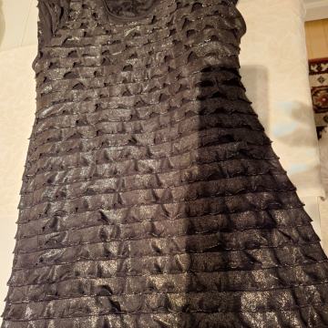 Črne večerne obleke