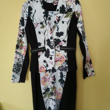 ČRNO CVETLIČNI KPL OBLEKA/JAKNA 38/40