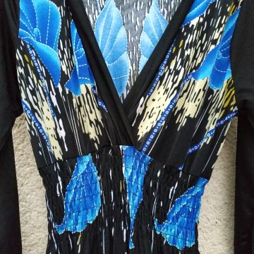 NOVA ČRNO MODRA MAXI OBLEKA 38/40