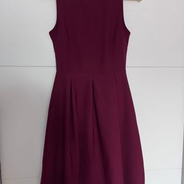 Elegantna obleka About You