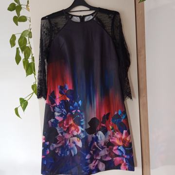 LITTLE MISTRESS ČRNO CVETLIČNA SVEČANA OBLEKA 40