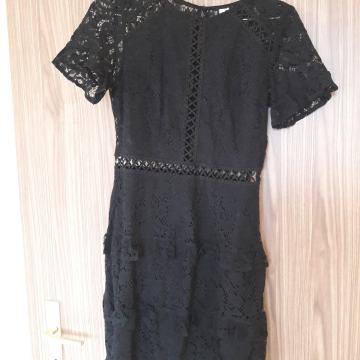 Odlicno ohranjena črna obleka s čipko št. 34 XS