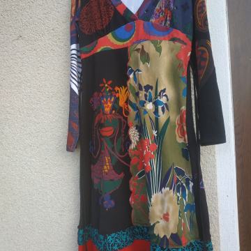 NOVA PISANA OBLEKA STIL DESIGUAL S/M