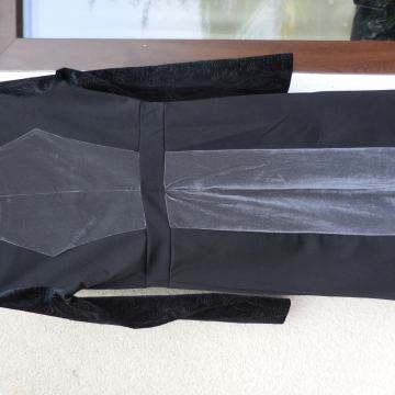 SMASH NOVA ČRNO SIVA OBLEKA Z ETIKETO M/L  (79$)