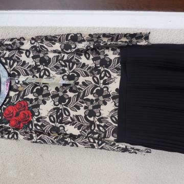 SMASH NOVA  TOPLA OBLEKA  Z ETIKETO S/M MPC 59,99€