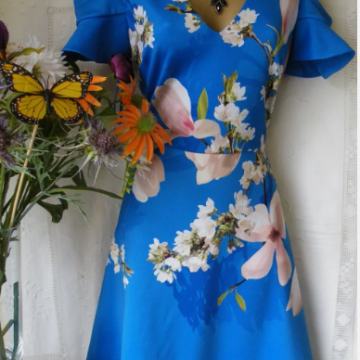 TED BAKER MODRO CVETLIČNA OBLEKA - KOT NOVA 40