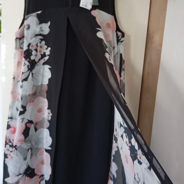 WALLIS NOVA MAXI ČRNO CVETLIČNA OBLEKA  Z ETIKETO 42 MPC 77€