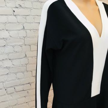 ZARA NOV ČRNO BELA OBLEKA Z ETIKETO L/XL
