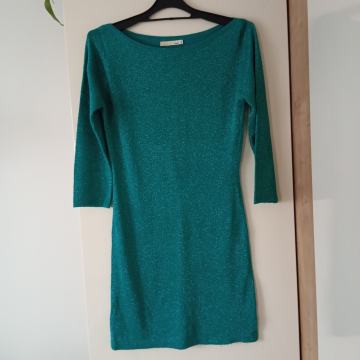 ZELENA SVEČANA SVETLEČA OBLEKA 38/40