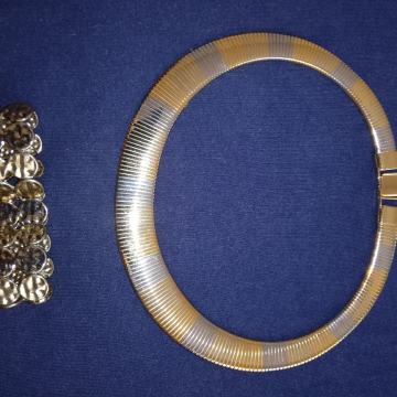 bižuterija ogrlica in zapestnica